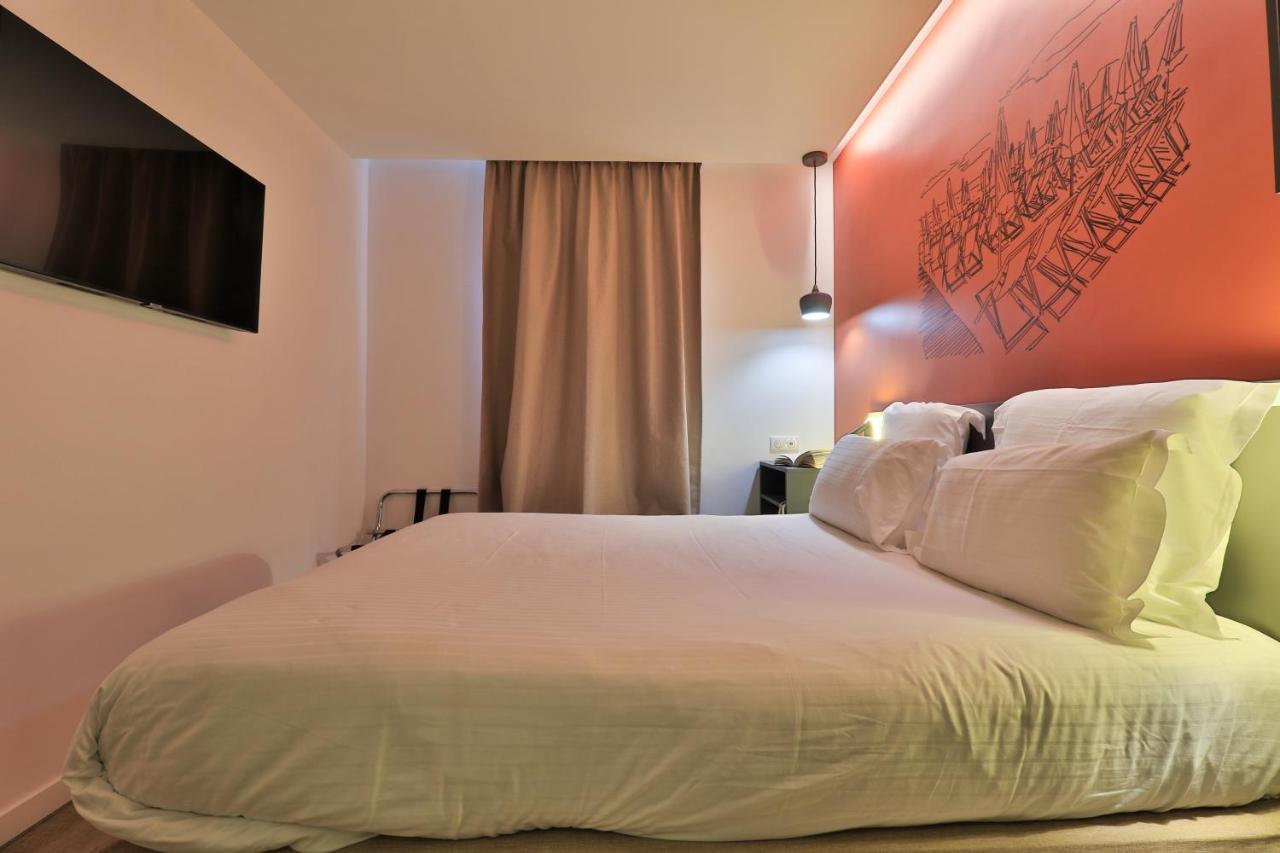 Hotel Restaurant Kyriad Frejus Luaran gambar