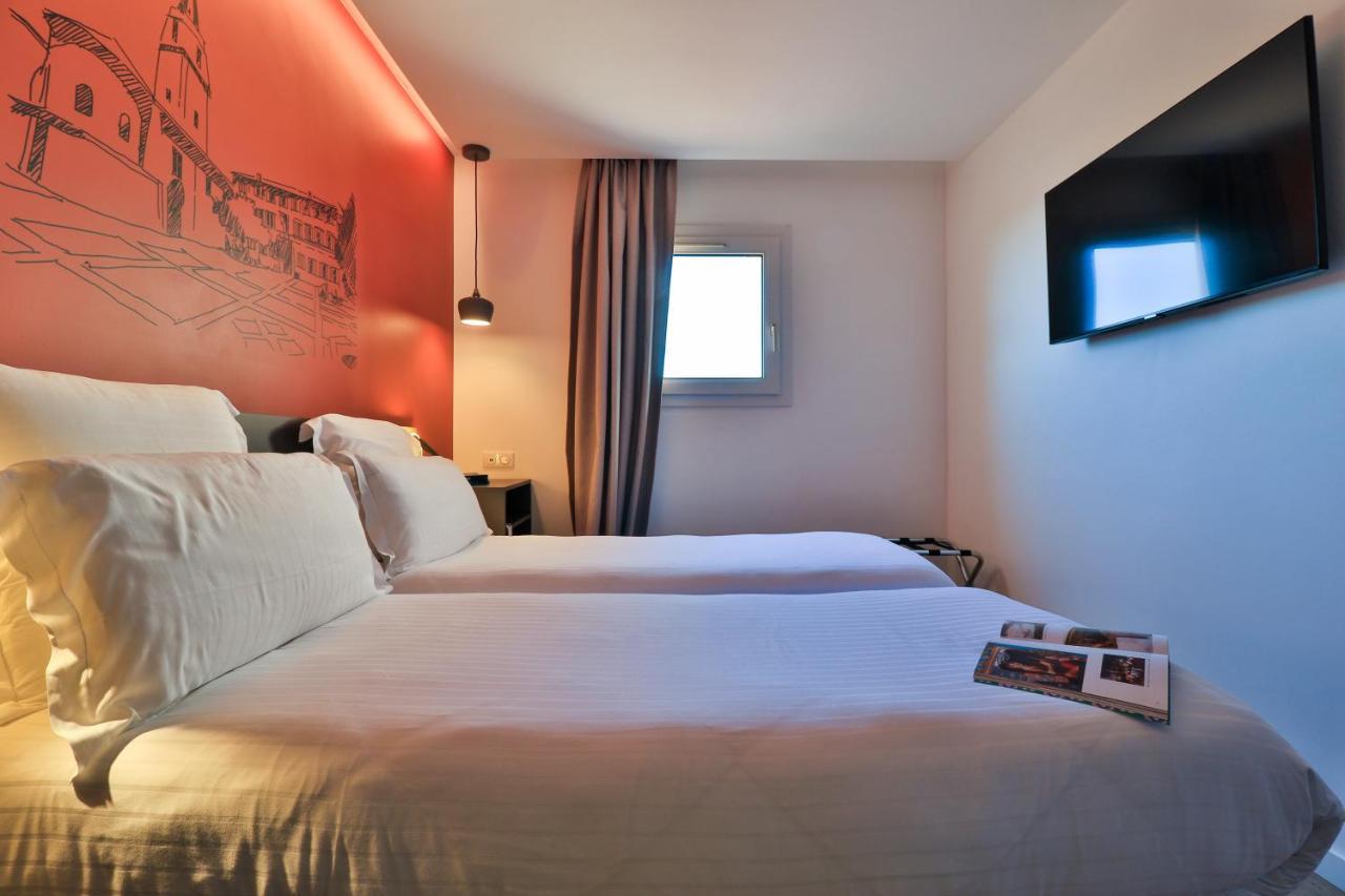 Hotel Restaurant Kyriad Frejus Luaran gambar