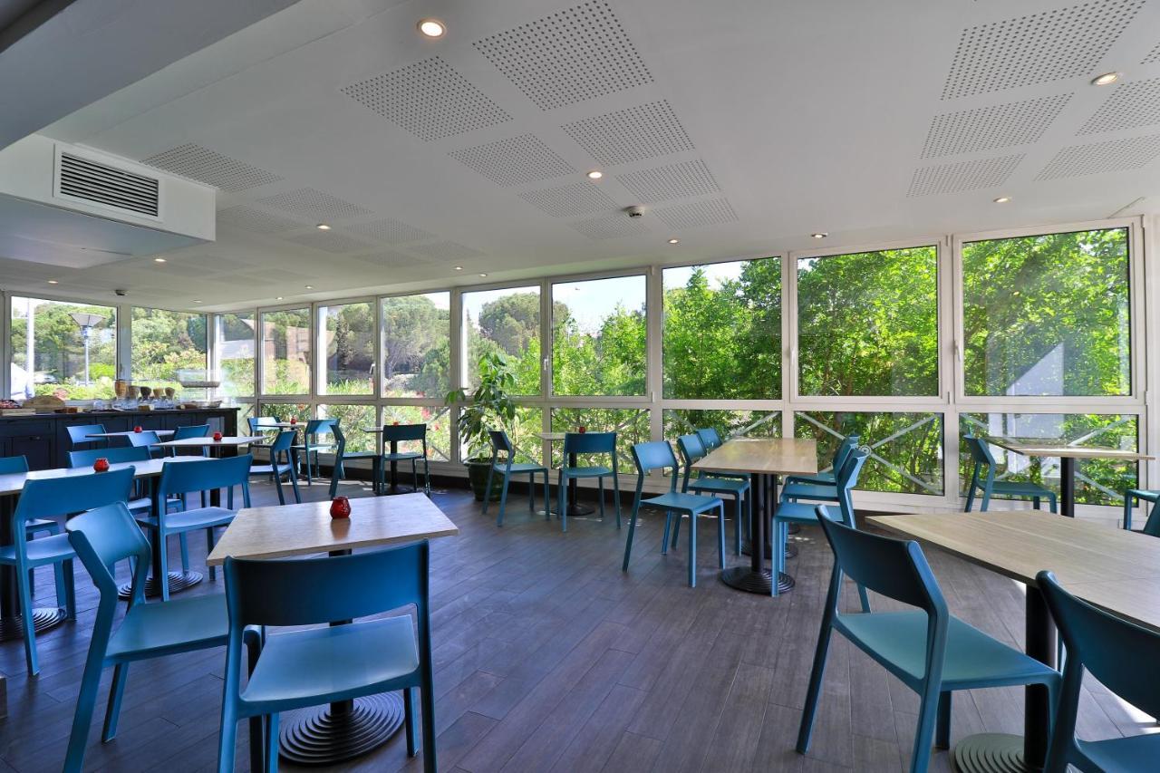 Hotel Restaurant Kyriad Frejus Luaran gambar