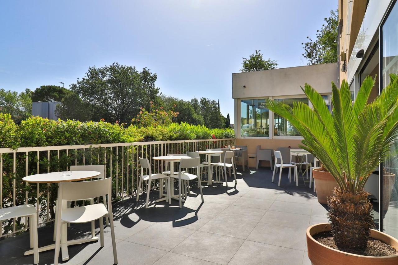 Hotel Restaurant Kyriad Frejus Luaran gambar