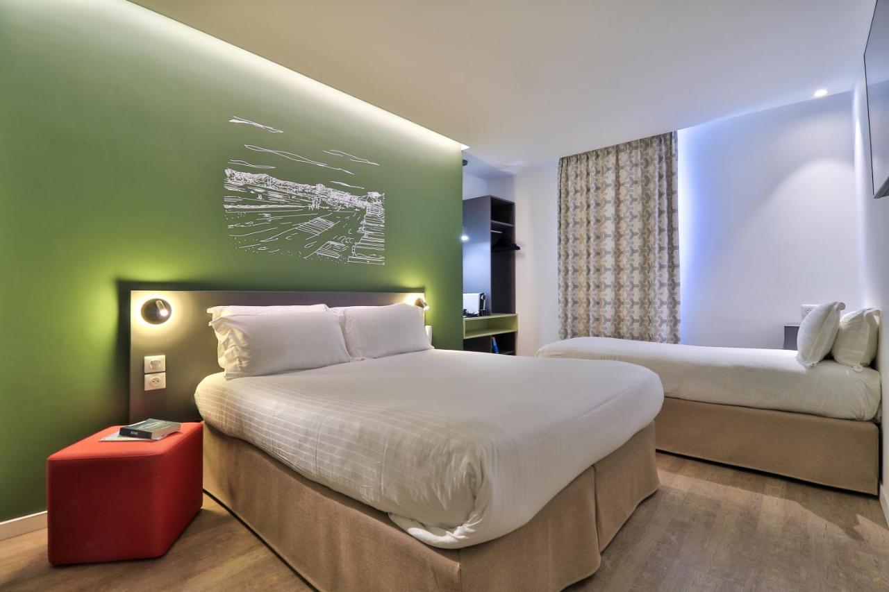 Hotel Restaurant Kyriad Frejus Luaran gambar